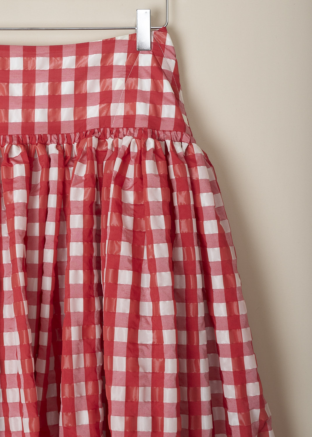 ALAÏA, RED GINGHAM MAXI SKIRT, AA9J04644T577, Red, White, Print, Detail, This high-waisted red gingham maxi skirt hugs the waist and flares out to a voluminous maxi skirt. The skirt has concealed slanted pockets. In the back, a concealed centre zip functions as the closure option. 

