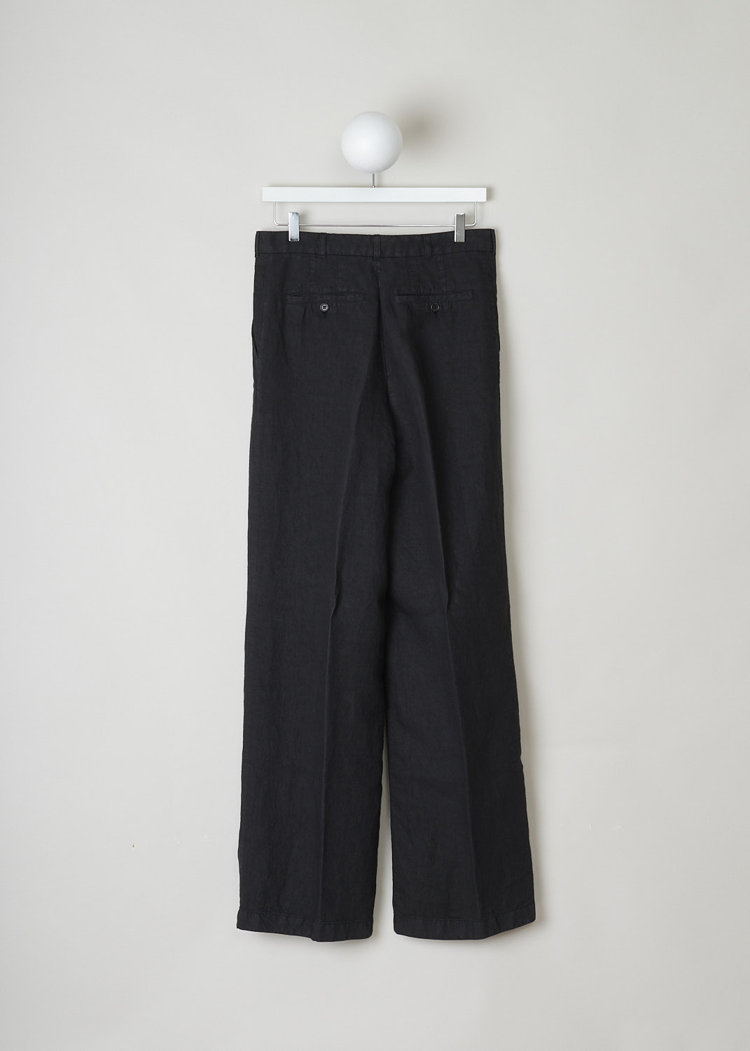 ASPESI, BLACK LINEN PANTS WITH STRAIGHT WIDE LEGS, H108_C253_85241, Black, Back, These black linen pants have a narrow waistband with belt loops. The closure option is a concealed hook and zipper. The straight wide pant legs have centre pleats The pants have forward slanted pockets in the front and buttoned welt pockets in the back.


