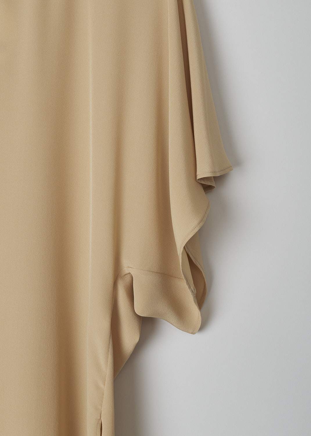 CHLOÉ, PEARL BEIGE SILK TOP, CHC22UHT12004278,  Beige, Detail, This pearl beige silk top has a boat neckline and loose short cap sleeves. The top has side slits and a straight hemline. 
