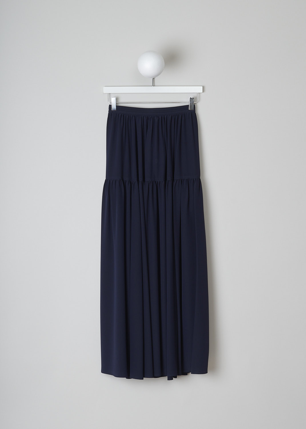 CHLOÃ‰, TIERED INK NAVY SKIRT, CHC22UJU030044C34_IN_NAVY, Blue, Front, This tiered Ink Navy midi skirt has a concealed side zip and inseam pockets. The skirt had a straight hemline.  
