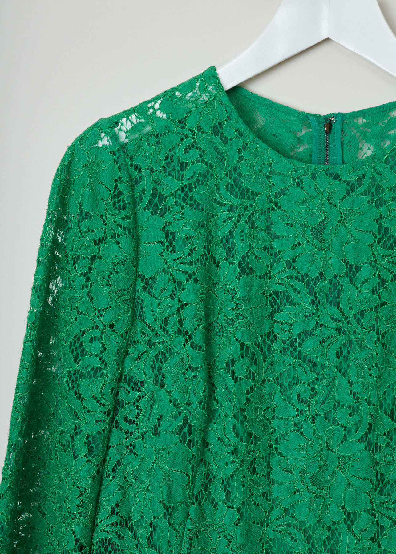 Dolce & Gabbana, Floral laced long sleeve flaired dress,  F6VB6T_FLM9V_V0402, detail2, An intricately laced dress, with an beautifull floral patern stitched on a green meshing. Long frilled sleeves. Closes with a zip fastening along the back.
