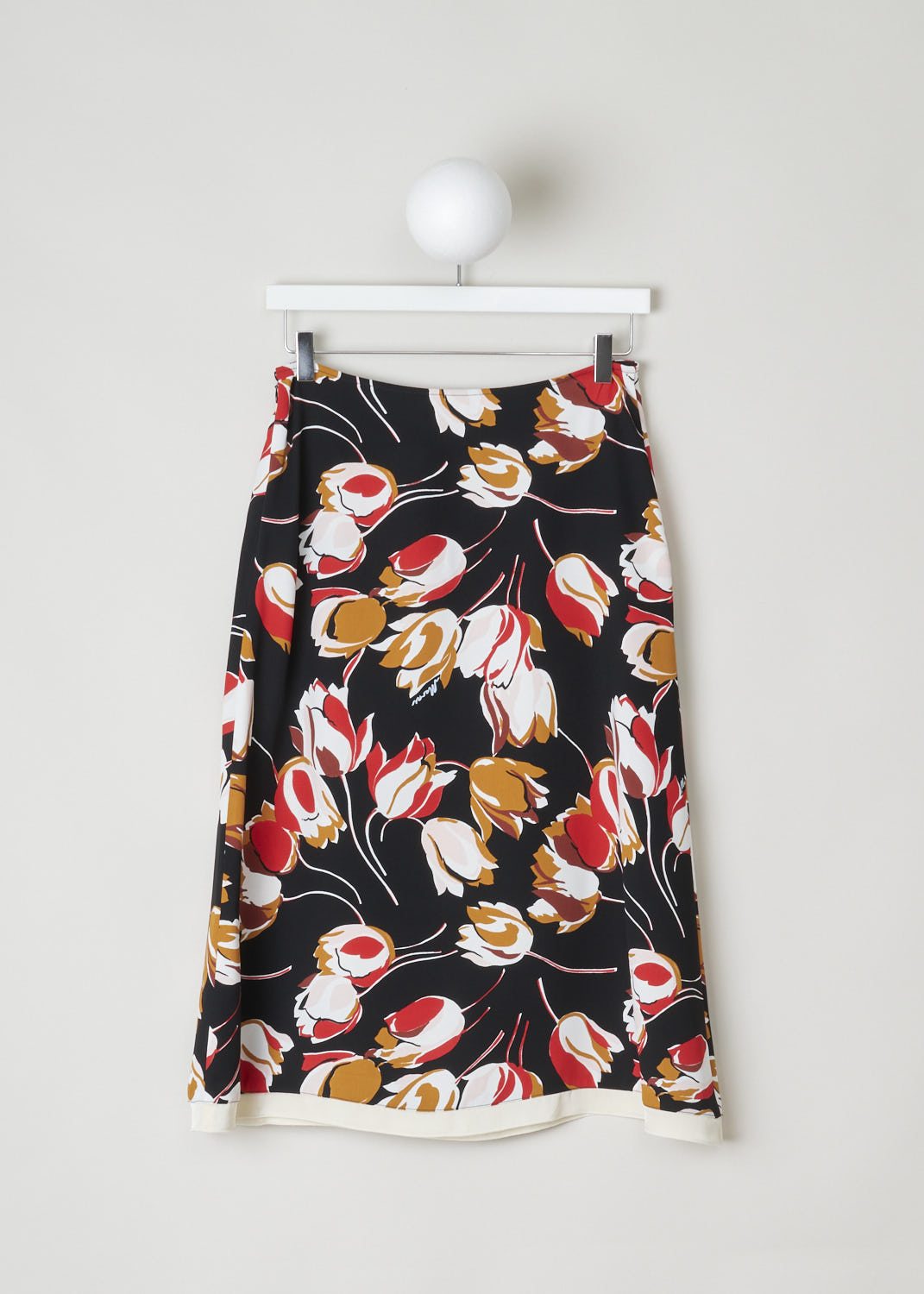 MARNI, BLACK A-LINE SKIRT WITH RED FLORAL PRINT, GOMA0042Q0_UTV844_WIIN99, Black, Print, Back, This black A-line skirt has a floral print in shades of reds and browns. A concealed side zip functions as the closing option. The skirt has a white satin hemline.  

