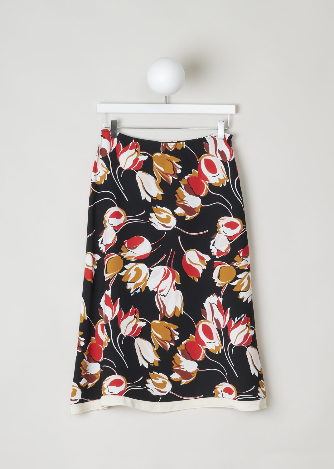 MARNI, BLACK A-LINE SKIRT WITH RED FLORAL PRINT, GOMA0042Q0_UTV844_WIIN99, Black, Print, Front, This black A-line skirt has a floral print in shades of reds and browns. A concealed side zip functions as the closing option. The skirt has a white satin hemline.  
