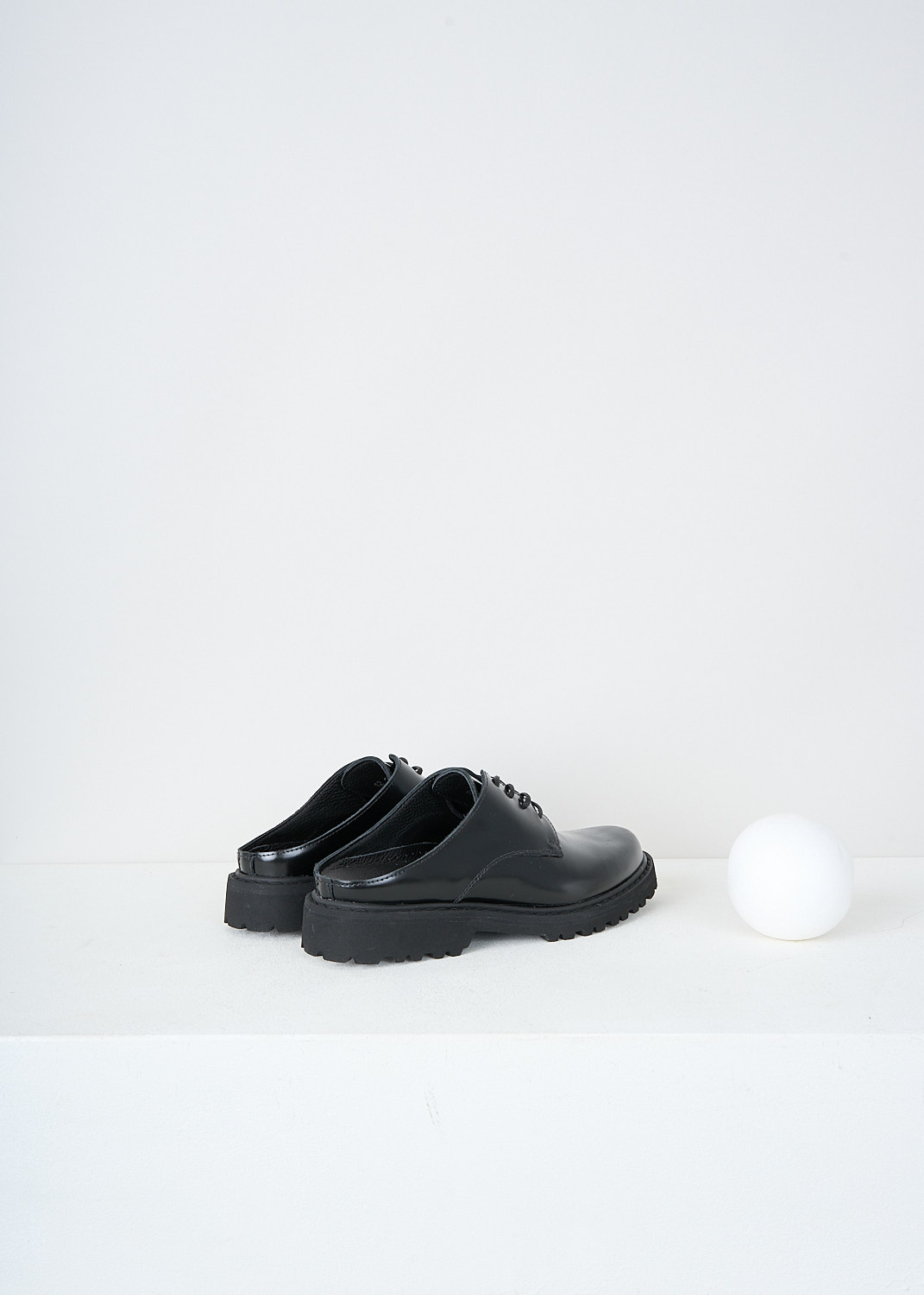 Sofie d'Hoore, Black derby mules, FAY_LVATO_BLACK, Black, Back, These black derby mules have an open back, a classic lace-up closure and a round toe. These shoes have stitched Vibram® soles. 
