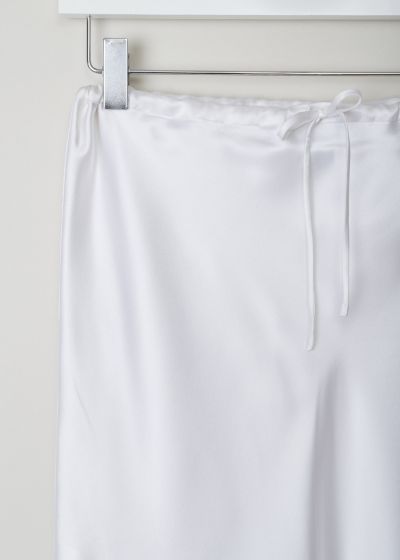Bernadette, white satin skirt with drawstring fastening, skirt_emily_silk_satin_natural_white, white, detail, A gorgeous white satin skirt deserves to be a part of your daily basics, would fit amazing with any top you throw at it or shoe under it. Designed in a flaring model, what stands out here is the fastening option, being a drawstring on the front.

