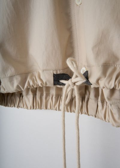 Brunello Cucinelli Cropped beige blouse with drawstring hem