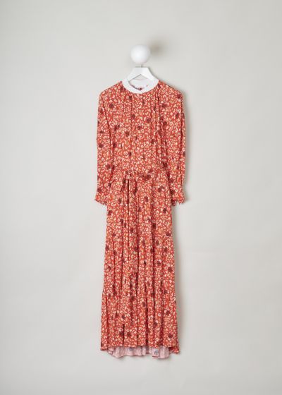 Chloe, Maxi dress in orange adorned with a floral motif, CHC21SRO02331831_831_bubbling_orange, orange, print, front, An oversized maxi length dress. Featuring a white mandarin collar where tiny pleats fall off. The raglan sleeves are wide, long and cuffed with a single button. Further decorating the front is the fastening option in the form of buttons. The skirt is paneled and does flare out.  