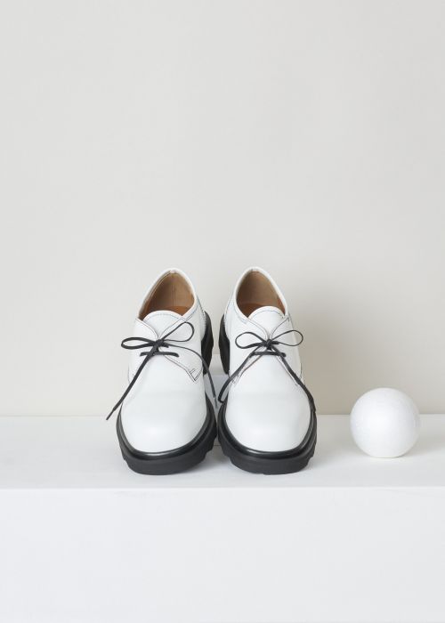 Marni, White derby shoes with chunky sole, ALMS004802_P4077_00W01, black white, top, White derby shoes, featuring black stitching, a chunky black sole and black leather lace.

Sole height: 3.5 cm / 1.3 inch. 