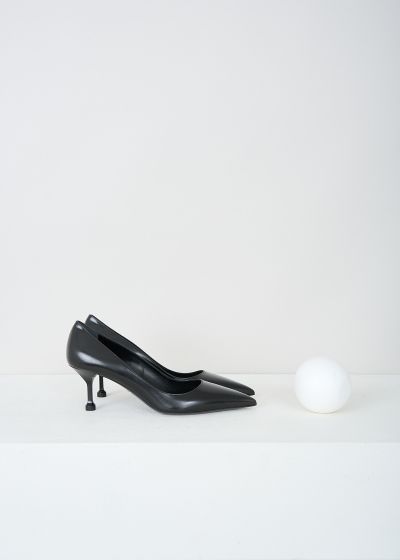 Prada Classic black pump photo 2