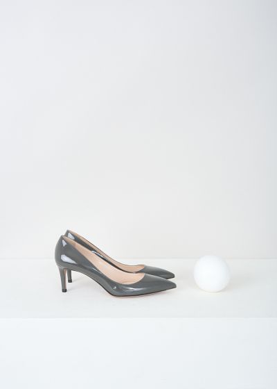 Prada Grey patent leather pumps photo 2