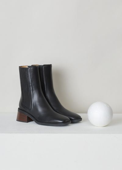 Tods Black boots with gusseted sides 