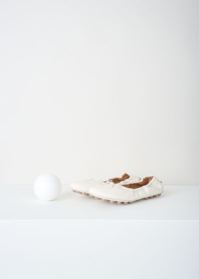 Tod's Off-white ballerina flats with studded sole