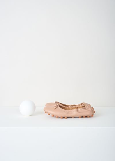 Tod's Dusky pink ballerina flats with studded soles photo 2