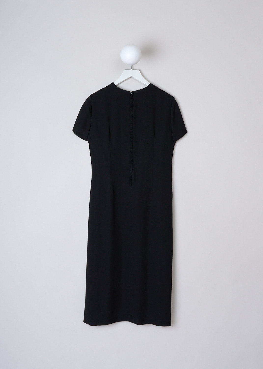 ASPESI, BLACK SHORT SLEEVE MIDI DRESS WITH VERTICAL RUFFLES, 2909_G317_01241, Black, Back, This black midi dress has a round neckline and short sleeves. In the front, the dress has vertical ruffled trims. Slanted pockets are concealed in the side seams. The dress has a straight hemline. In the back, the centre zip is concealed behind a ruffled trim. 


