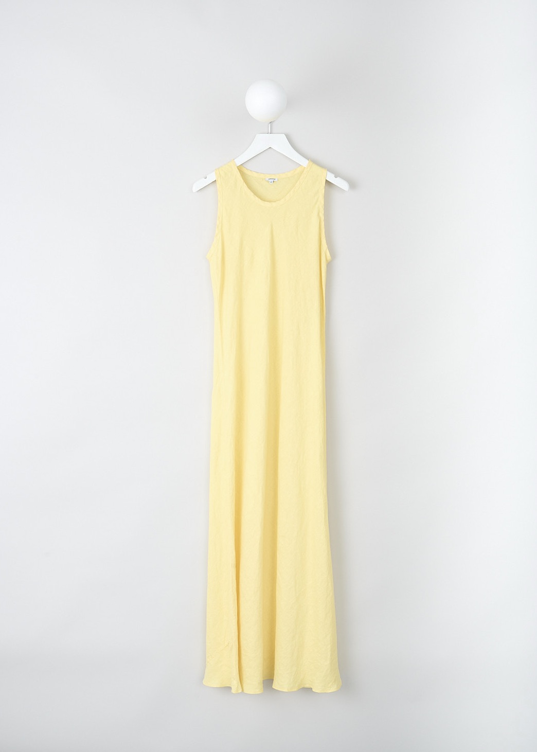 Aspesi, Sleeveless yellow maxi dress, 2915_C195_85155, Yellow, Front, This sleeveless yellow maxi dress has a round neckline and a straight hemline. 
