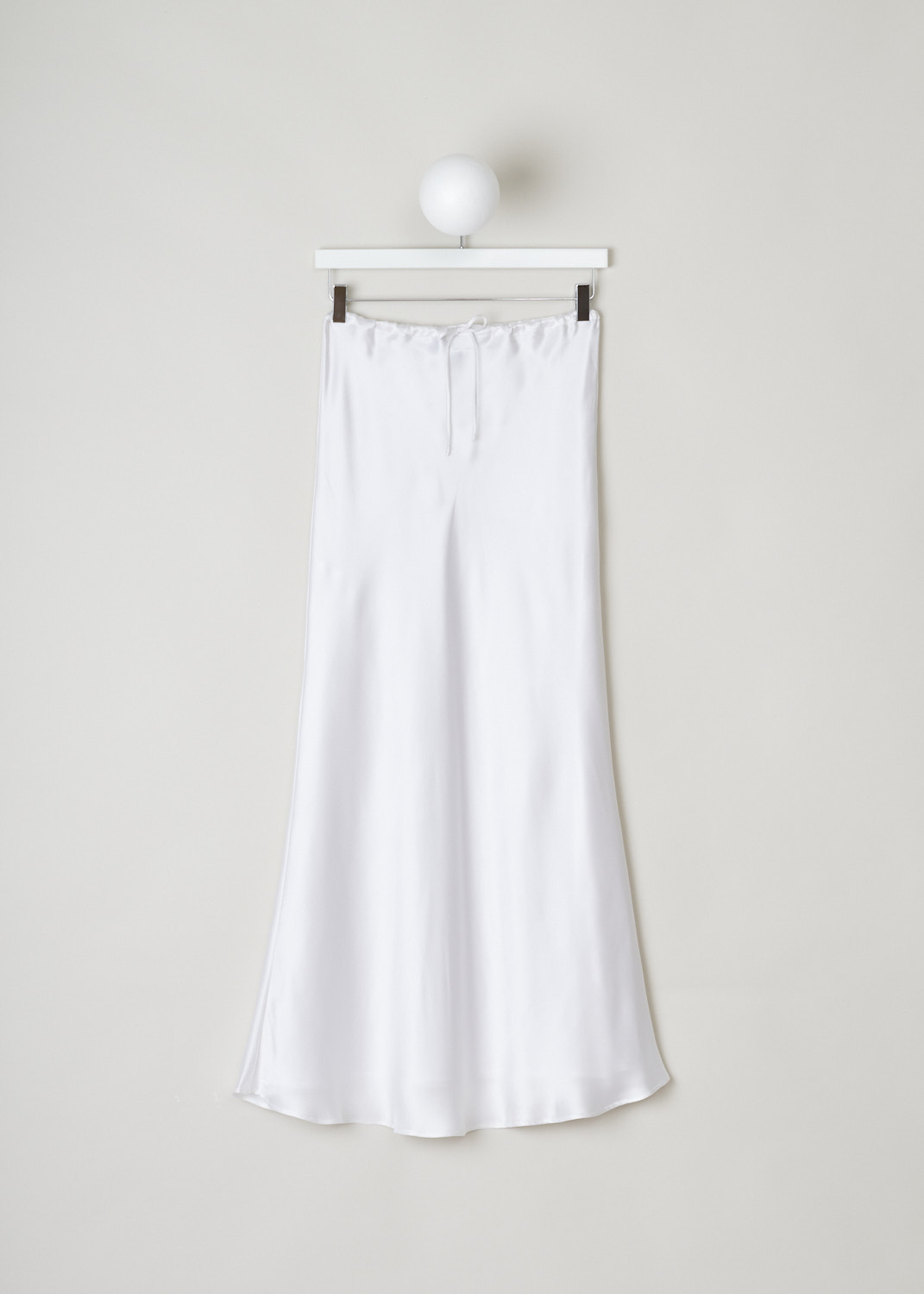 Bernadette, White satin skirt with drawstring fastening, skirt_emily_silk_satin_natural_white, white, front, A gorgeous white satin skirt deserves to be a part of your daily basics, would fit amazing with any top you throw at it or shoe under it. Designed in a flaring model, what stands out here is the fastening option, being a drawstring on the front.

