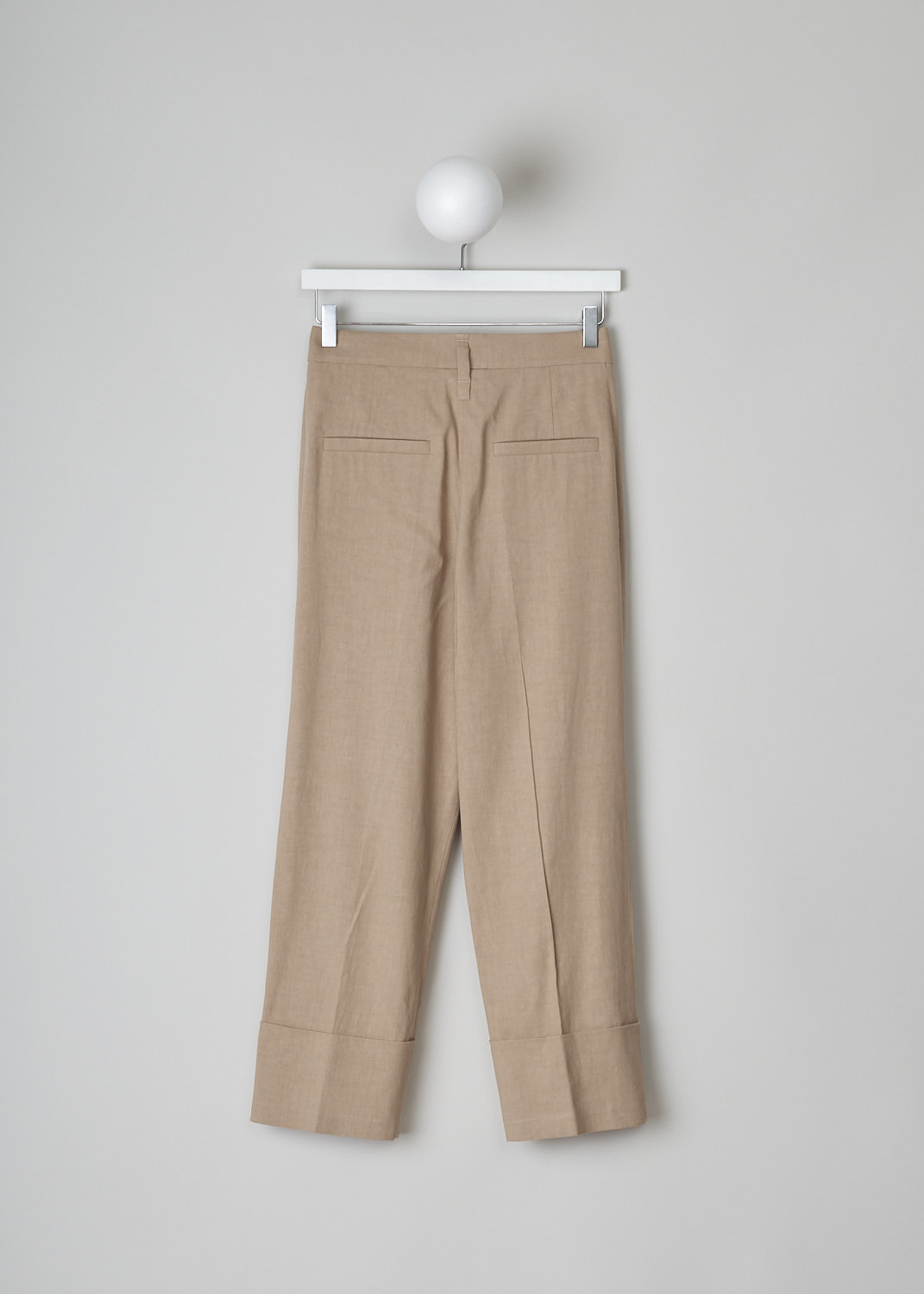 BRUNELLO CUCINELLI, DUSKY PINK LINEN-BLEND PANTS, MF591P7231_C7914, Pink, Back, These dusky pink linen-blend pants have a waistband with belt loops and a concealed clasp and zip closure. The pants have tapered pant legs with pressed centre creases and a broad folded hem. These pants have slanted pockets in the front and welt pockets in the back.
