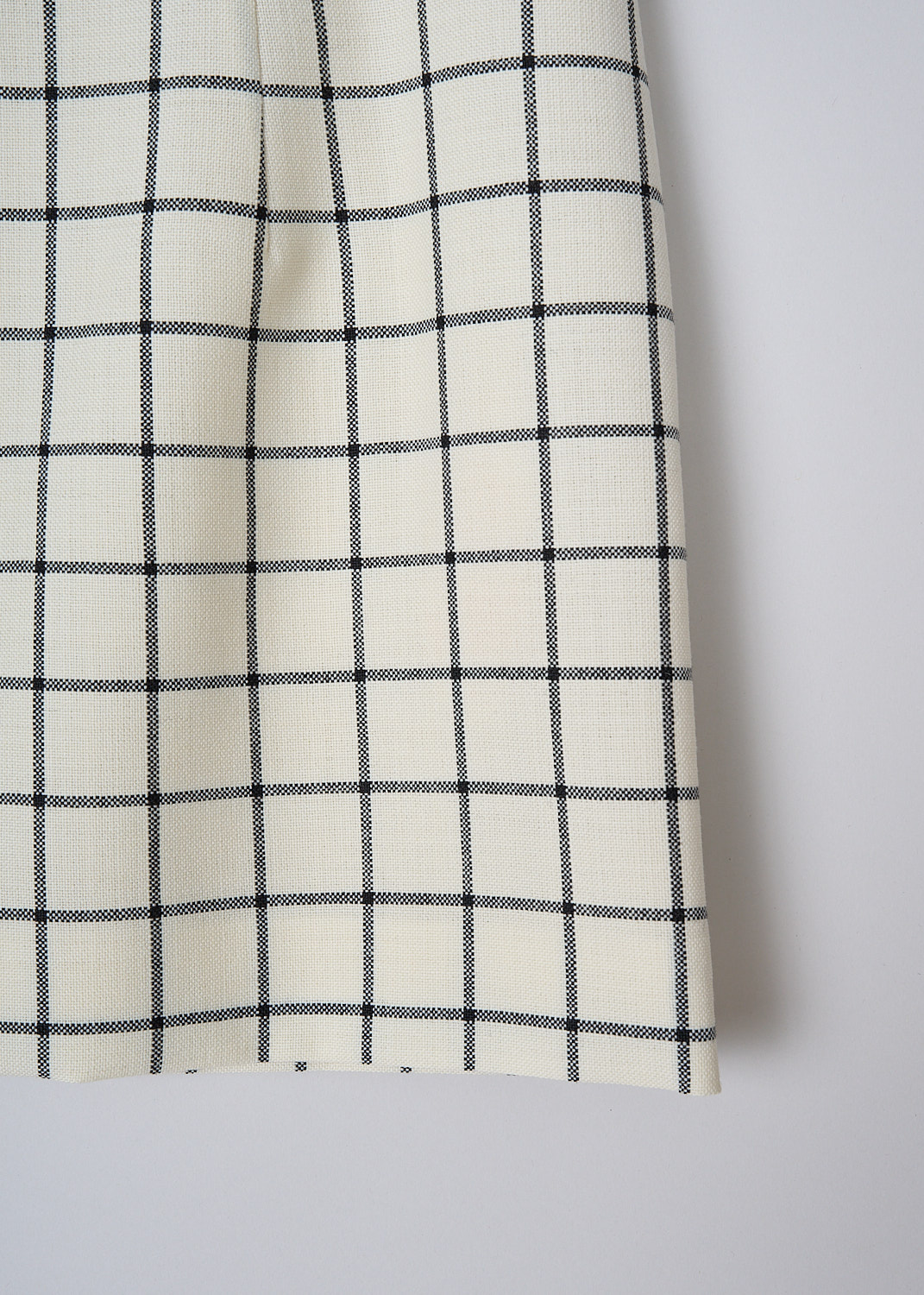 MARNI, WOOL CHECK MINI SKIRT IN STONE WHITE, GOMA0553U0_UTWA01_CHW03, White, Print, Detail, This fitted wool check mini skirt in Stone White has a concealed side zip. The skirt is high-waisted with a straight hemline and is fully lined. 
