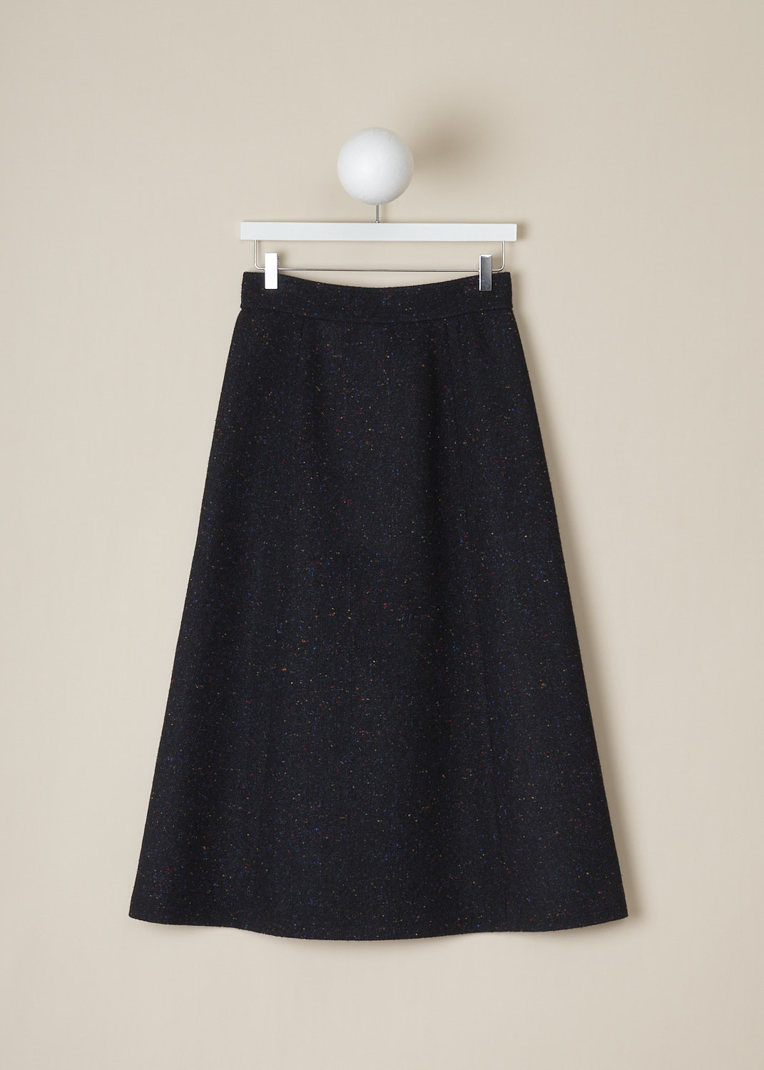 CHLOÃ‰, SPECKLED A-LINE SKIRT, CHC22AJU461654D2_ANTHRACITE_BLUE, Blue, Print, Grey, Back, This maxi A-line skirt has an anthracite blue base color with multicolored speckles throughout. The skirt has a front button closure. The skirt has slanted pockets. ,
