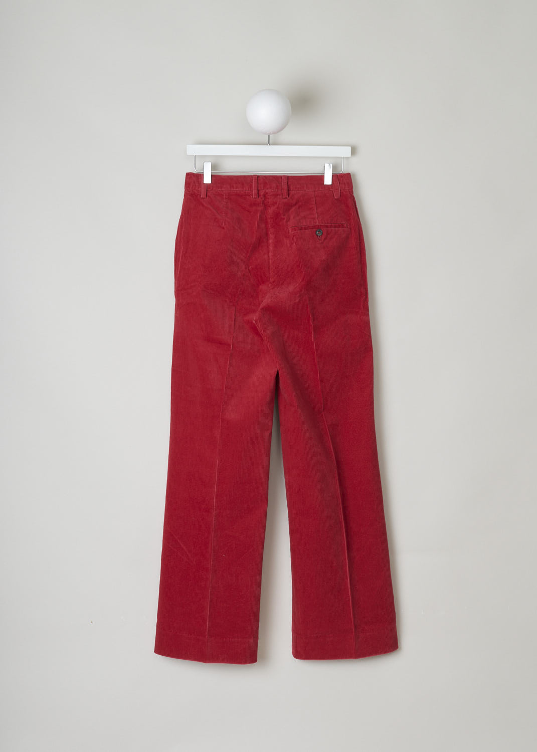 CLOSED, RED RIBBED TROUSERS, C91265_38W_20895, Red, Back, Bright red corduroy trousers with belt loops and concealed zip and double clasp closure. These trousers have slanted pockets in the front and a single welt pocket with button in the back. This model has straight pant legs. 
