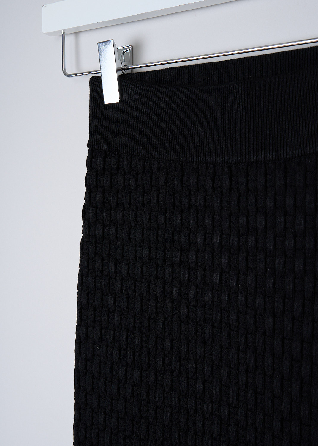 DRIES VAN NOTEN, BLACK WOVEN MIDI TIFFANY SKIRT, TIFFANY_8702_WK_SKIRT_BLACK, Black, Detail, This black midi Tiffany skirt has a broad elasticated waistband. The fitted woven skirt is mid-length.

