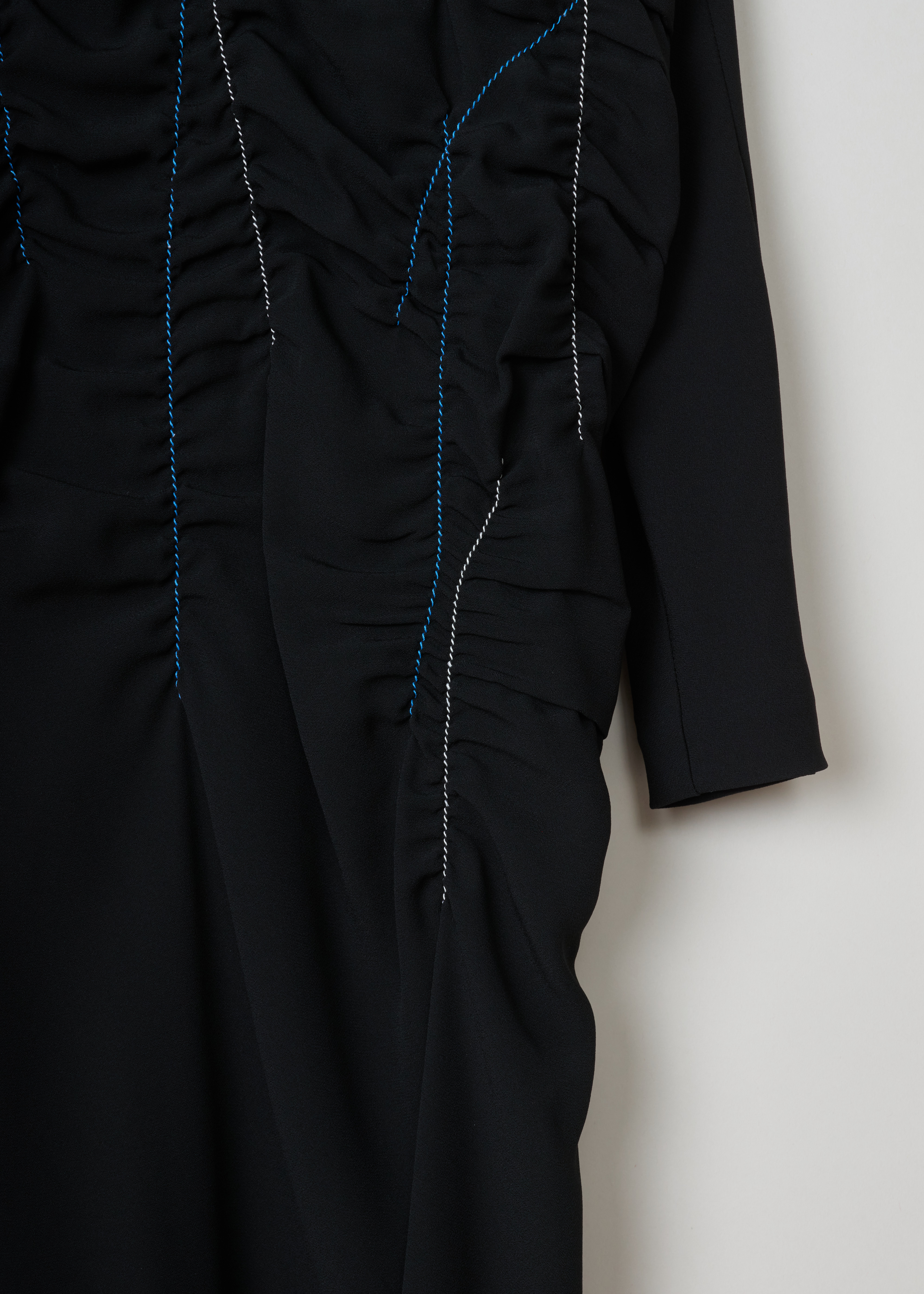 Marni Elasticated black dress ABMAZ51M00_TV285_00N99 black detail. Long sleeves black dress with contrasting blue and white elastic stitching to create gathers in the mid-section of the dress.