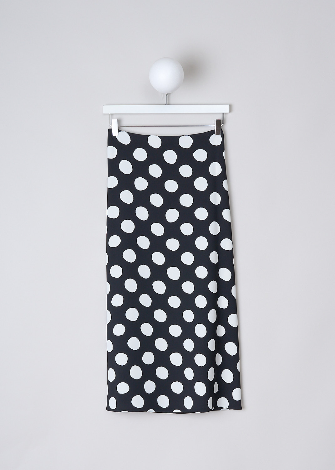 MARNI, BIG DOT A-LINE MIDI SKIRT, GOMA0567A0_UTV996_BDN99, Black, White, Print, Back, This Big Dot A-line midi skirt has a black base color and an all-over white big dots-print. A concealed side zip functions as the closure. The skirt has a straight hem. 
