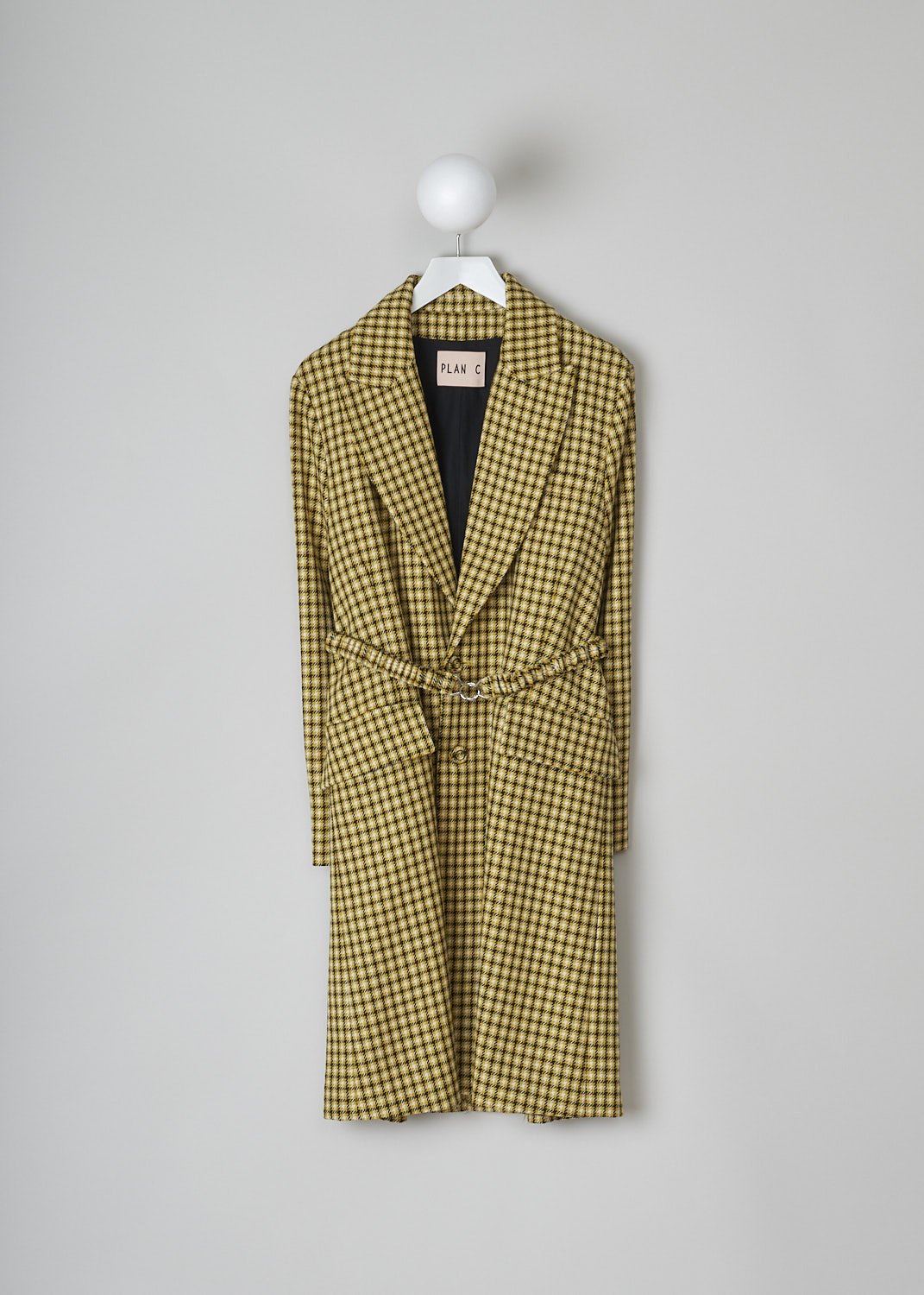 PLAN C, YELLOW CHECK COAT, CSCAC57FY0_TW035_QUY02, Yellow, Print, Front, This single-breasted yellow checked coat has a peaked lapel with a deeper V-neckline and a front button closure. The long sleeves have buttoned cuff. The coat has a single breast pocket, two flap pockets and a single inner pocket. The detachable elasticated belt in the same checked pattern can be used to cinch in the waist. In the back, a centre vent can be found. The coat has a straight hemline. 
