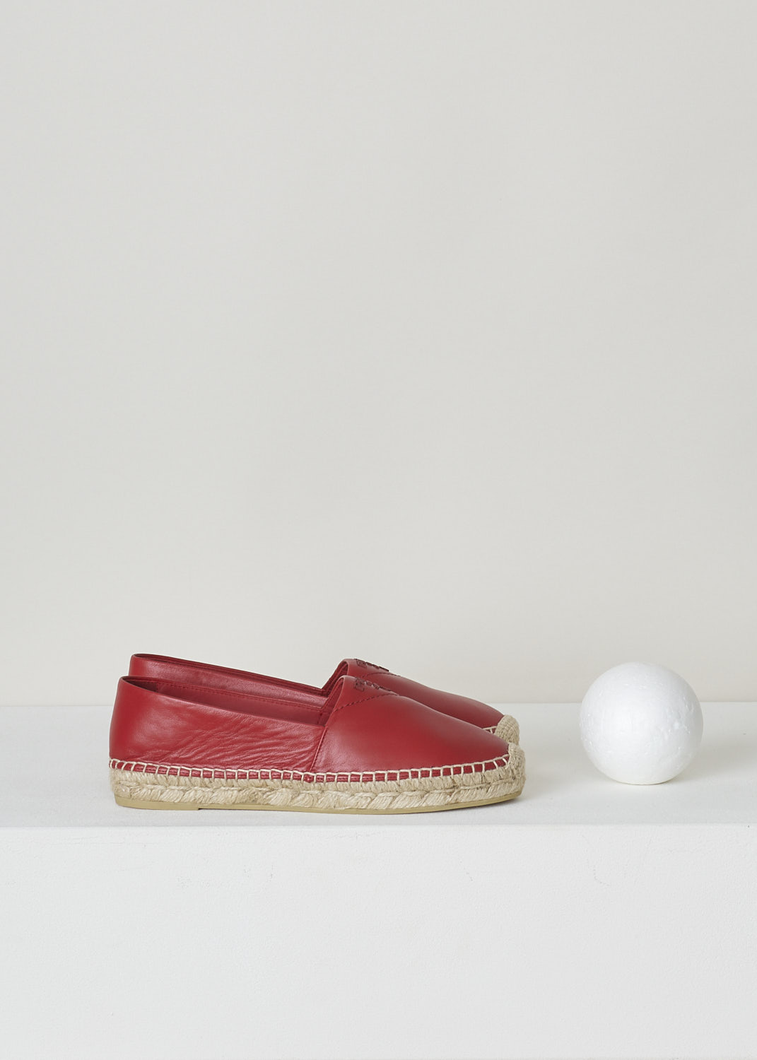 PRADA, RED LEATHER ESPADRILLES, NAPPA_1_1S871M_79N_F0011_ROSSO, Red, Side, These red, soft leather Espadrilles have a round toe that goes over into the braided jute soles. The brand's triangle logo can be found on the vamp in black.  
