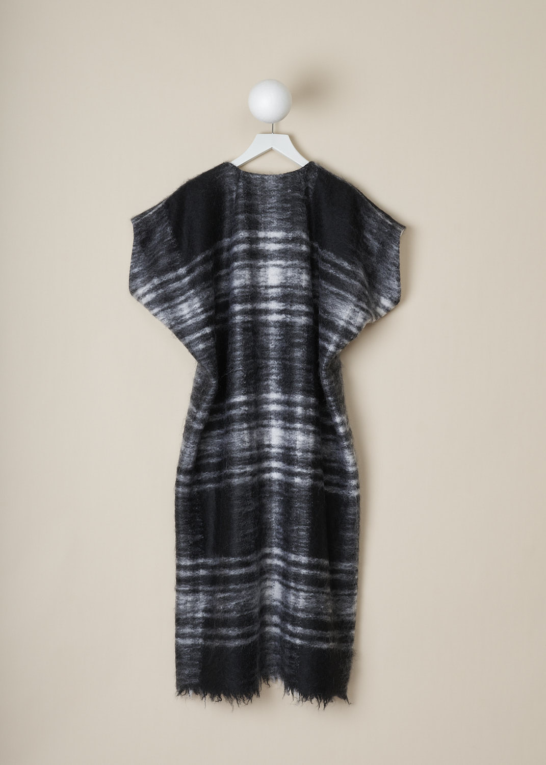 SOFIE Dâ€™HOORE, BLACK AND WHITE TARTAN DORIA DRESS, DORIA_WOMO_BLACK_TARTAN, Black, White, Print, Back, This black and white tartan Doria maxi dress has a round neckline with a concealed zip closure on the left shoulder. The dress has short cap sleeves. In the front, the dress has on-seam slanted pockets. The dress has a straight, raw edged hemline. The dress is fully lined. 
