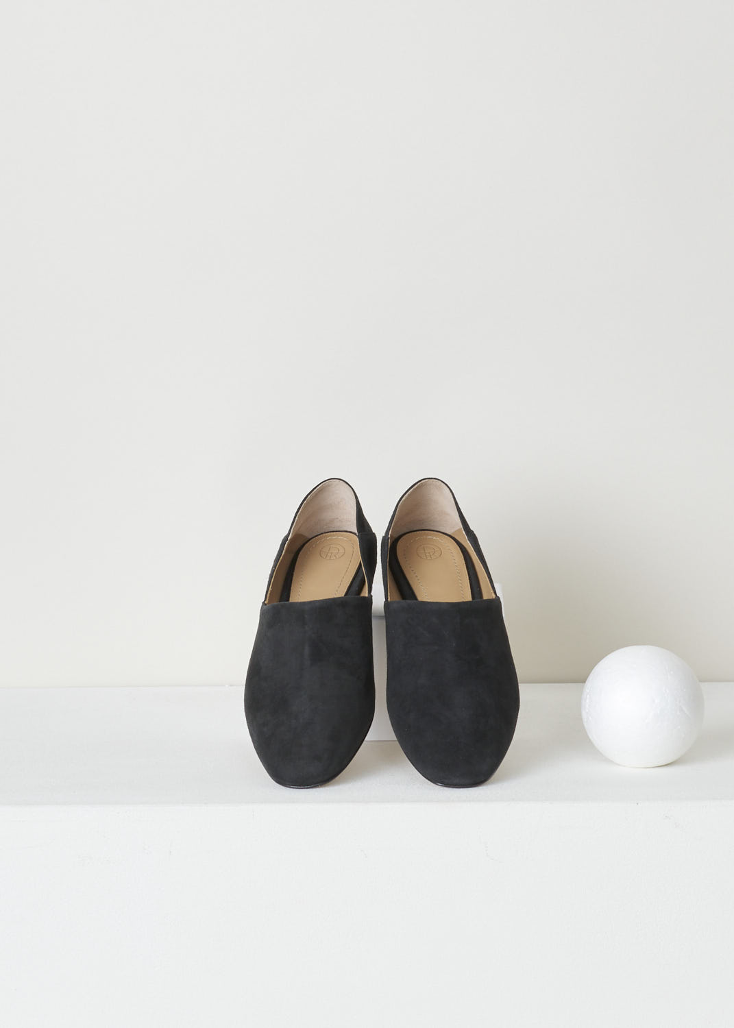 THE ROW, BLACK SUEDE SLIPPER, NOELLE_F1000_L25_BLK, Black, Top, Minimalistic black suede slipper. The slip-in model features a rounded toe vamp. The sober design is exactly what makes these shoes so beautiful.

