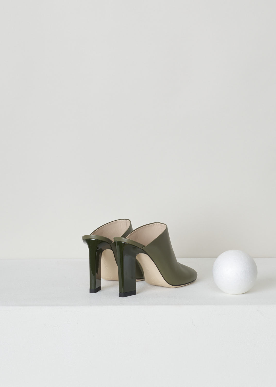 WANDLER, OLIVE GREEN MULES WITH BLOCK HEEL, CASTA_MULE_20210_341201_2629_OLIVE, Green, Back, These olive green slip-in mules feature a rectangular block heel and a round toe. A decorative seam runs along the front of the shoe.

Heel height: 9.5 cm / 3.7 inch 

